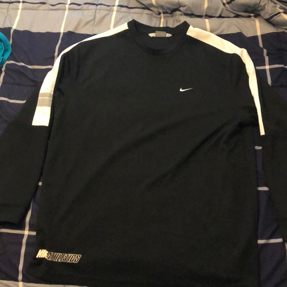 Athletic, long sleeve, shirt - Picture 1 of 2